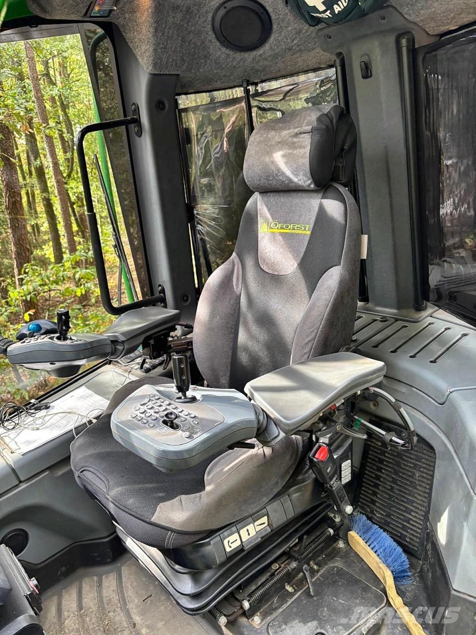 John Deere 1110G Naudoti miškovežiai (Forvarderiai)