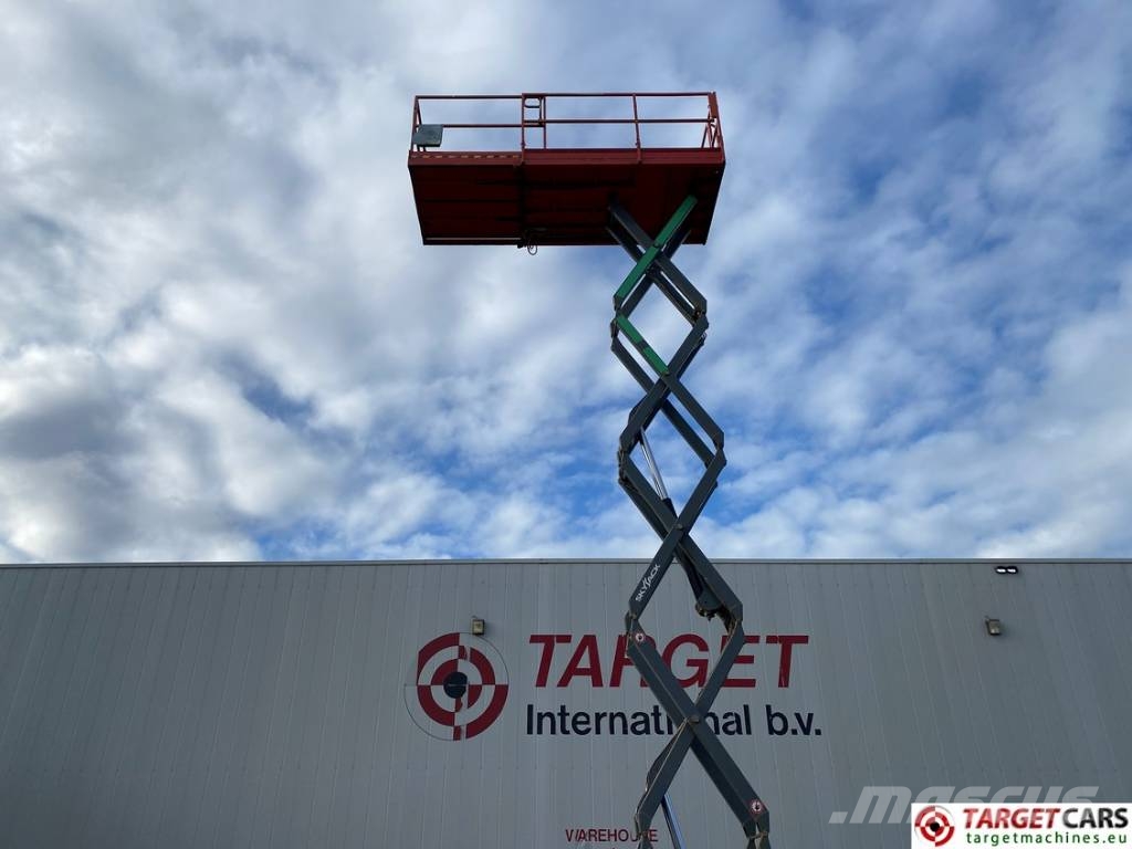 SkyJack SJ6832RT Diesel 4x4 Scissor Work Lift 1180cm Підйомники-ножиці