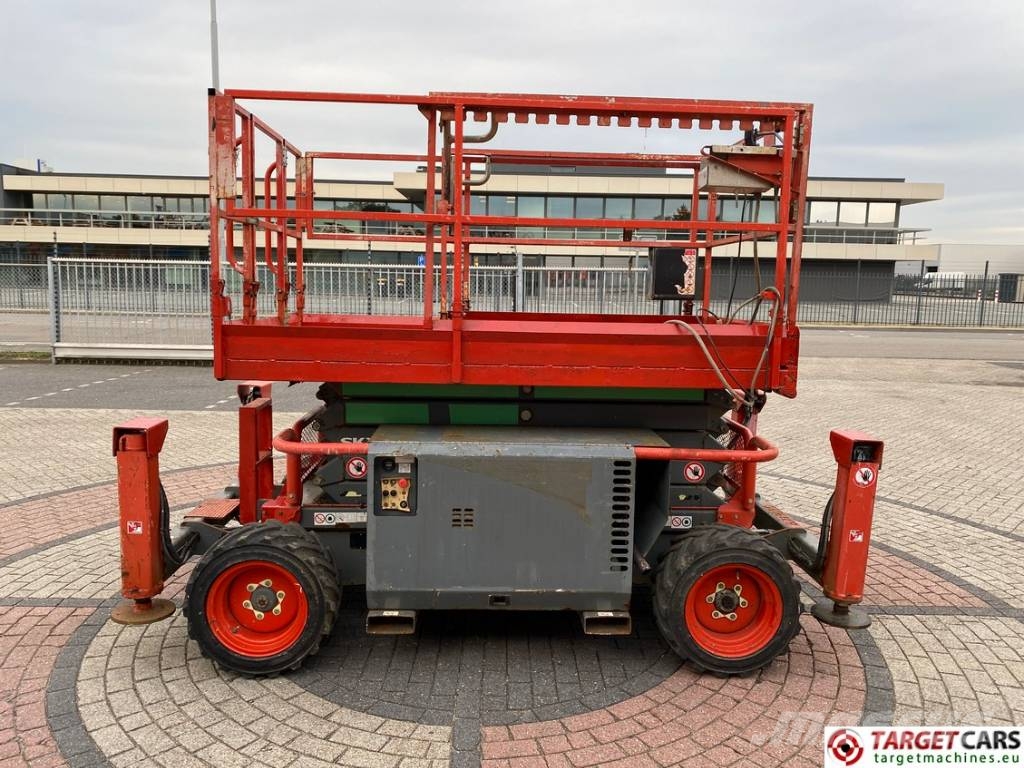 SkyJack SJ6832RT Diesel 4x4 Scissor Work Lift 1180cm Підйомники-ножиці