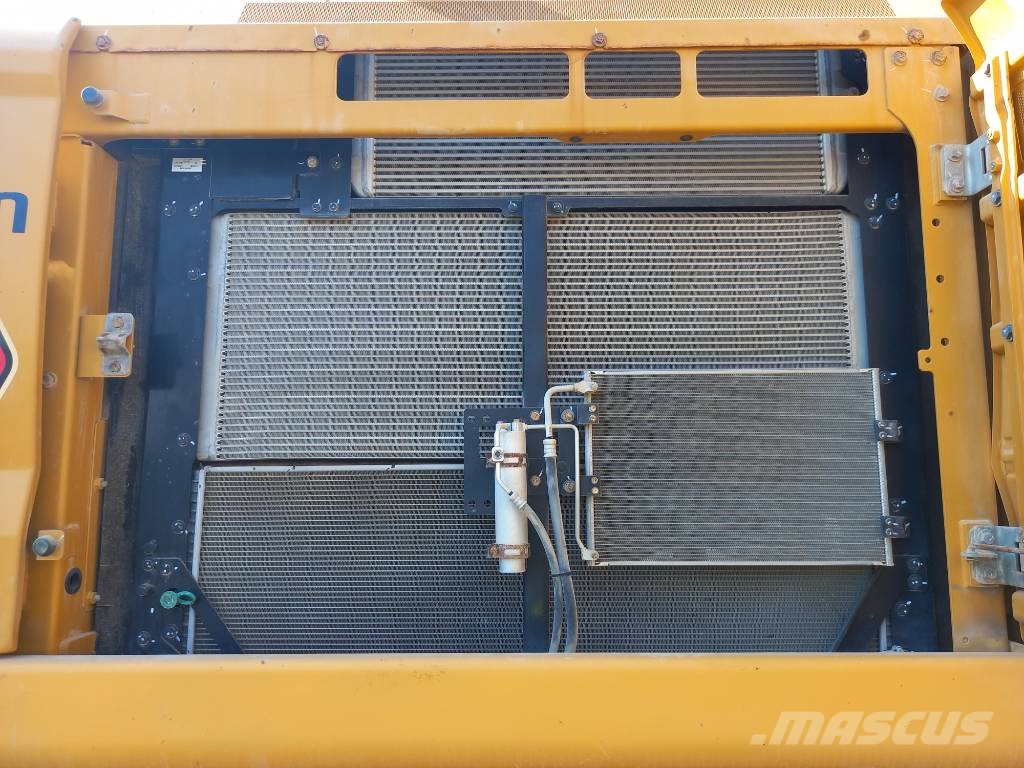 CAT 350 (EXW - Abu Dhabi) حفارات زحافة