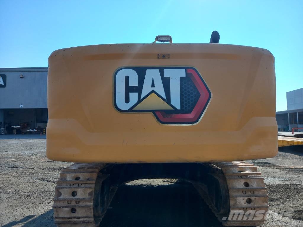 CAT 350 (EXW - Abu Dhabi) حفارات زحافة