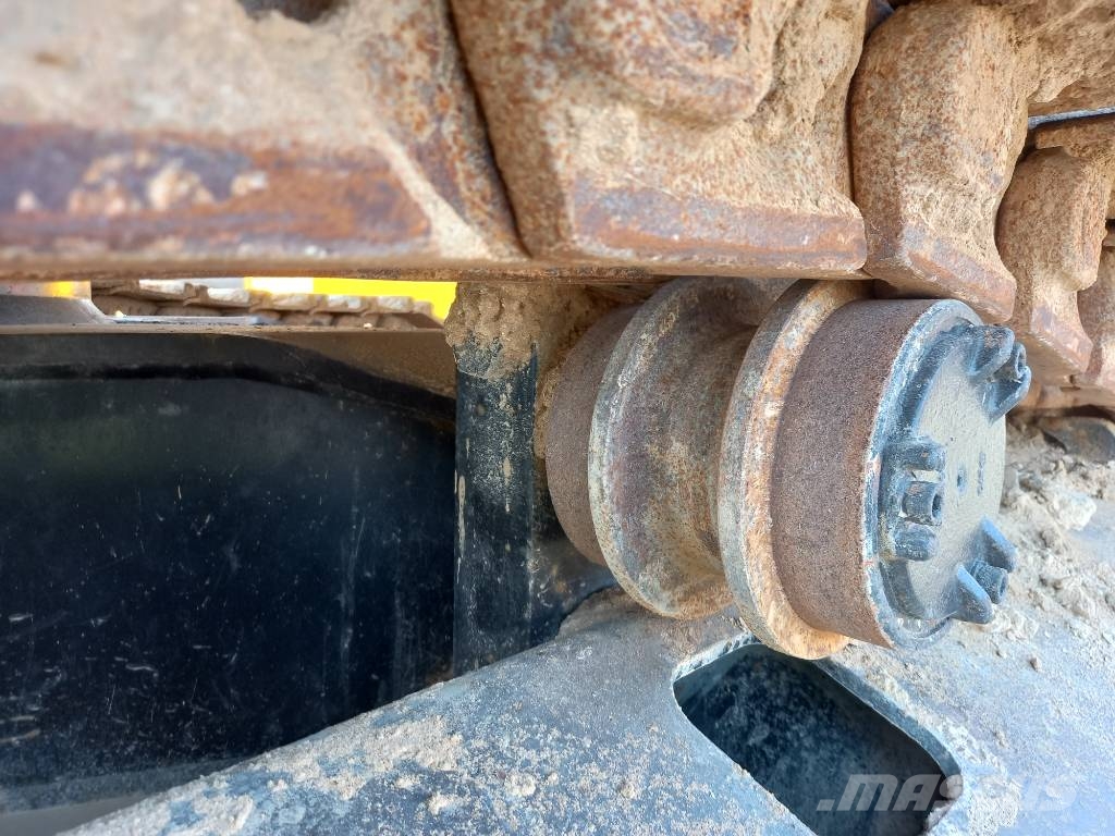 CAT 350 (EXW - Abu Dhabi) حفارات زحافة