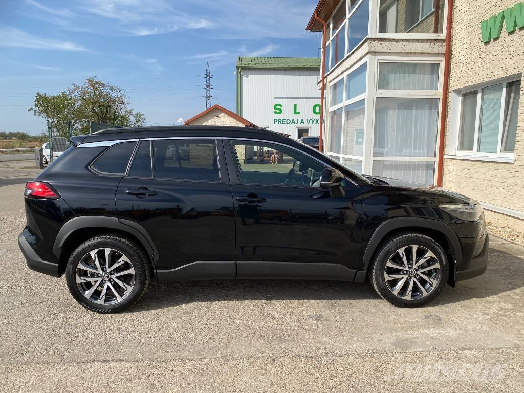 Toyota Corolla CROSS HYBRID 2,0 E6d automat VIN 688 Lengvieji automobiliai