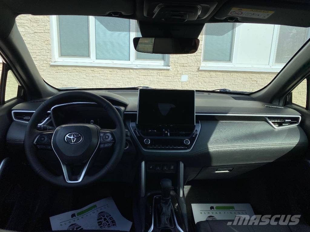 Toyota Corolla CROSS HYBRID 2,0 E6d automat VIN 688 Lengvieji automobiliai