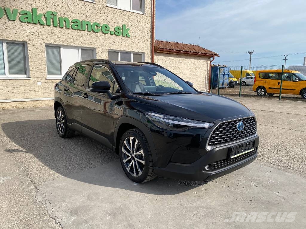 Toyota Corolla CROSS HYBRID 2,0 E6d automat VIN 688 Lengvieji automobiliai
