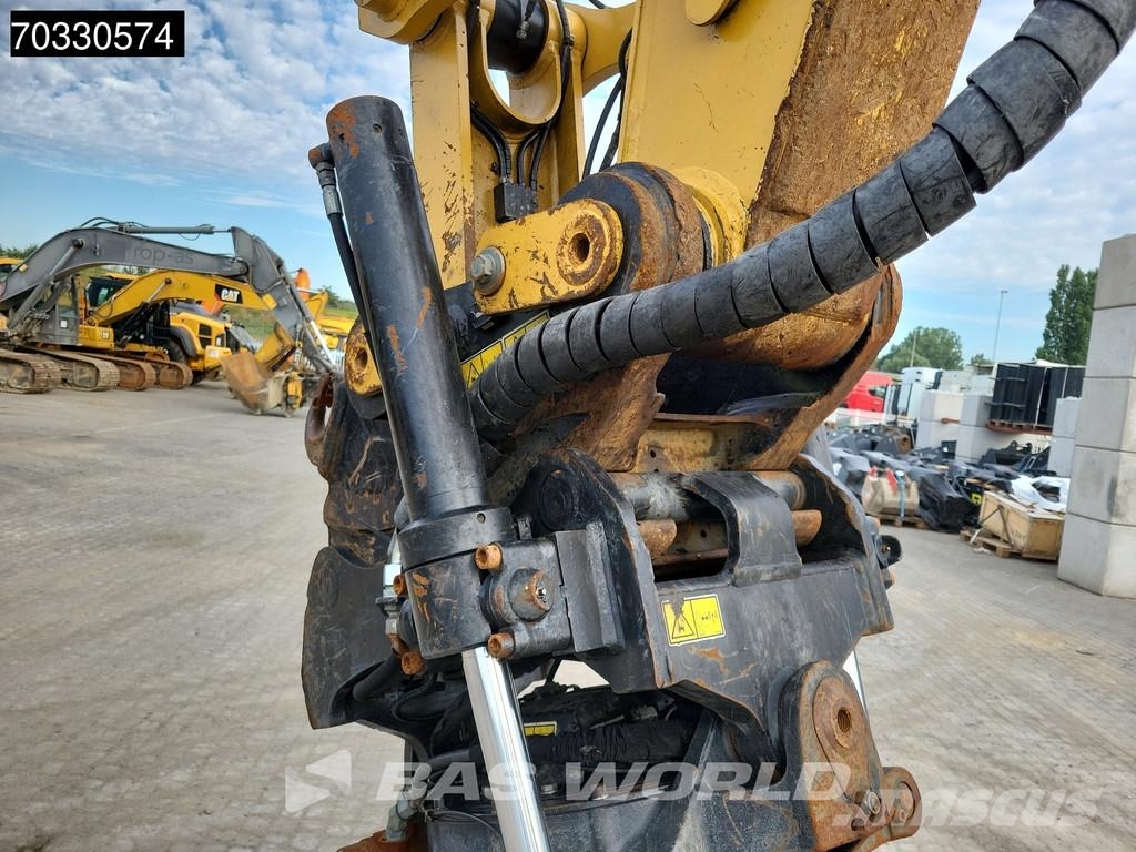 CAT 326 -07A Tiltrotator - 2 Buckets حفارات زحافة