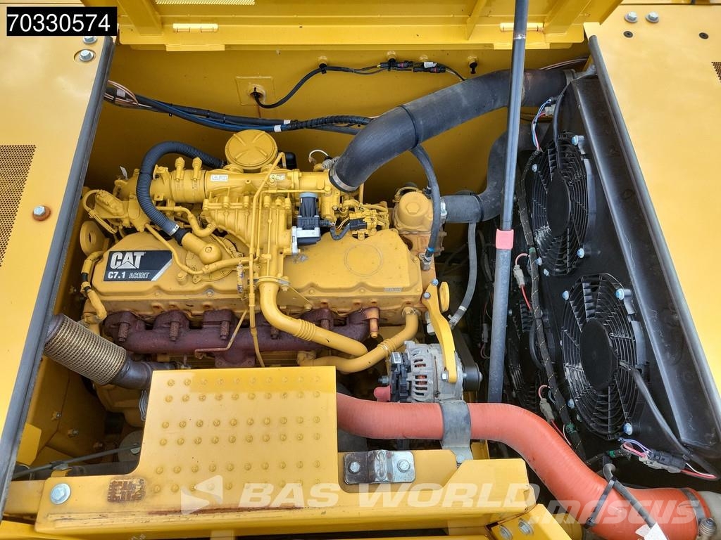 CAT 326 -07A Tiltrotator - 2 Buckets حفارات زحافة