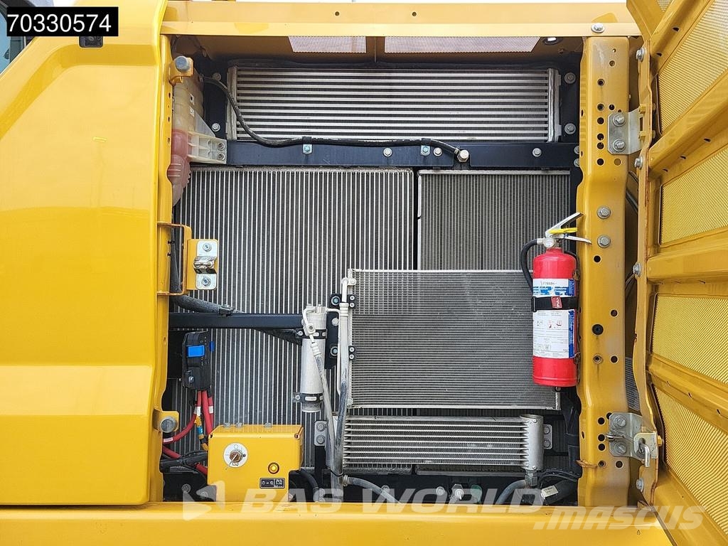 CAT 326 -07A Tiltrotator - 2 Buckets حفارات زحافة
