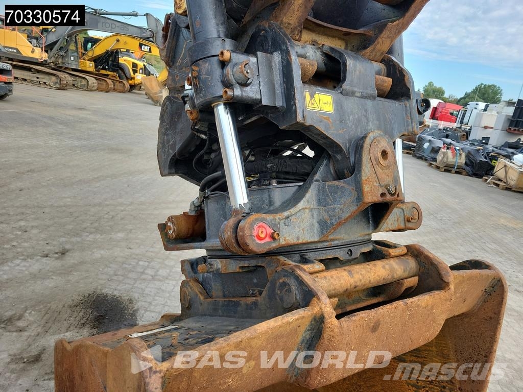 CAT 326 -07A Tiltrotator - 2 Buckets حفارات زحافة