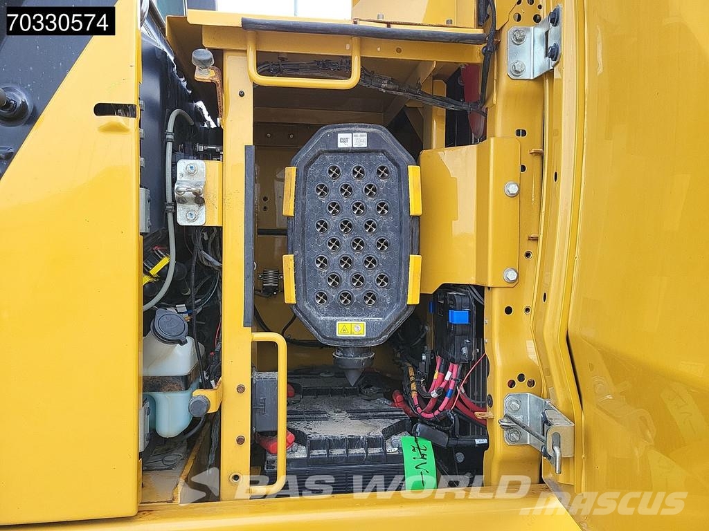 CAT 326 -07A Tiltrotator - 2 Buckets حفارات زحافة