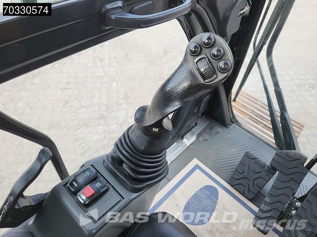 CAT 326 -07A Tiltrotator - 2 Buckets حفارات زحافة