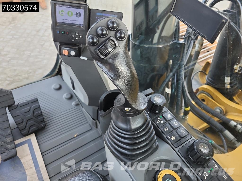 CAT 326 -07A Tiltrotator - 2 Buckets حفارات زحافة