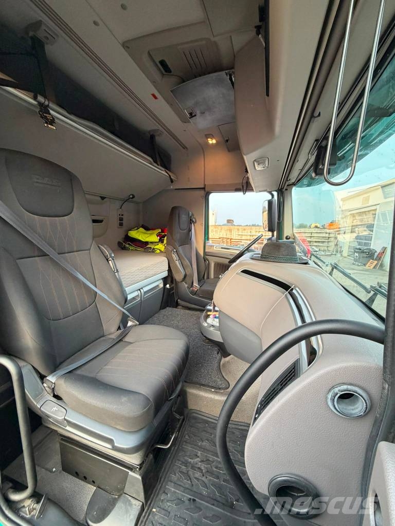 DAF Holztransporter XF 530 FAT Holztransporter