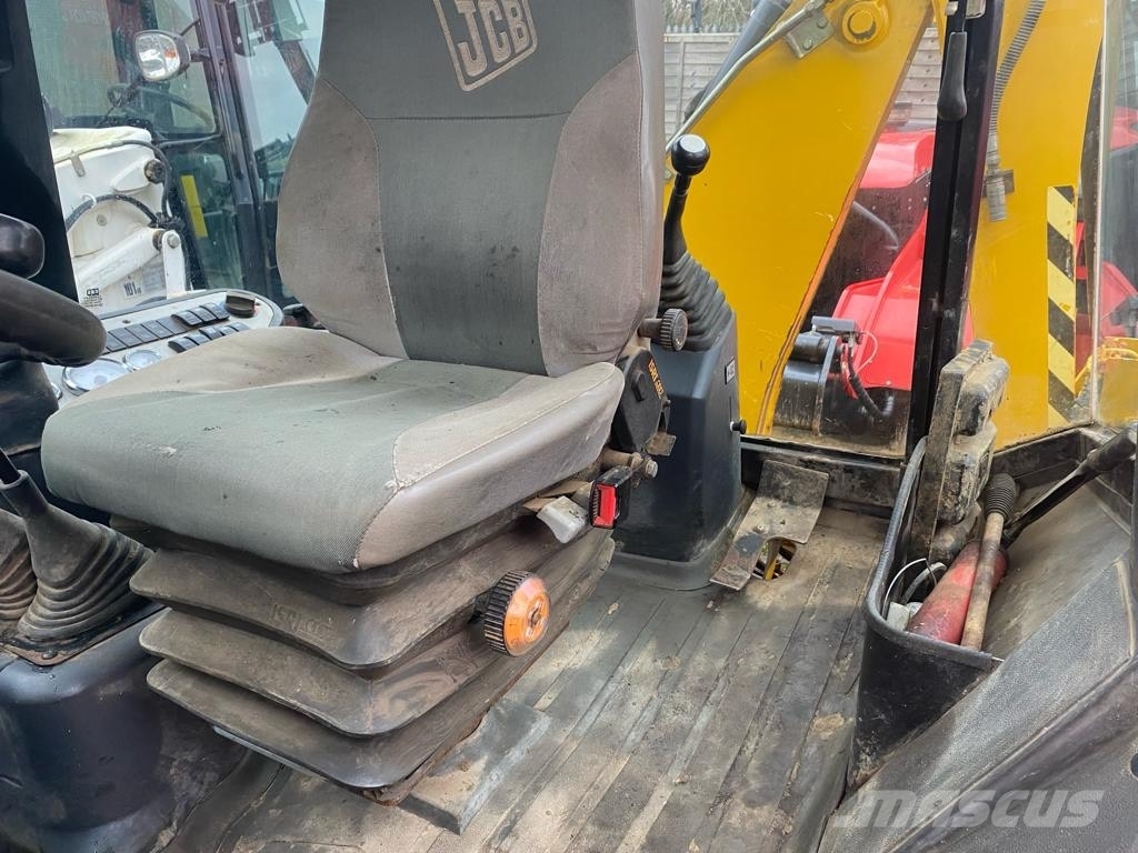 JCB 2 CX Retrocargadoras