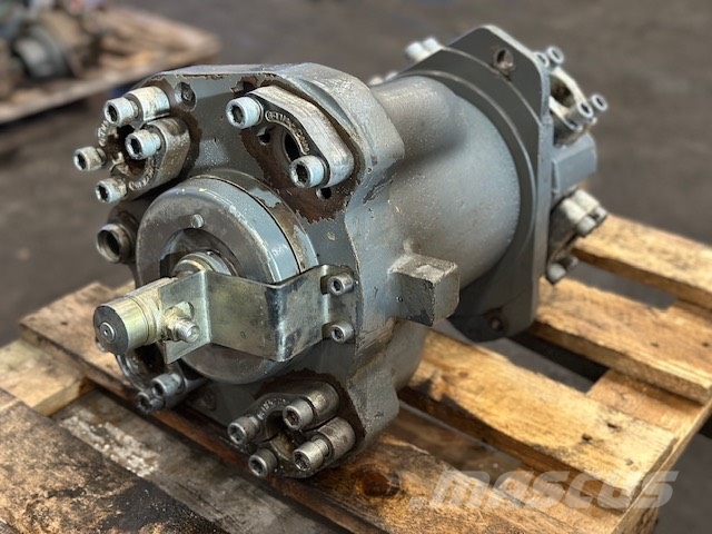 Liebherr R 960 Rotary connection Hidráulicos