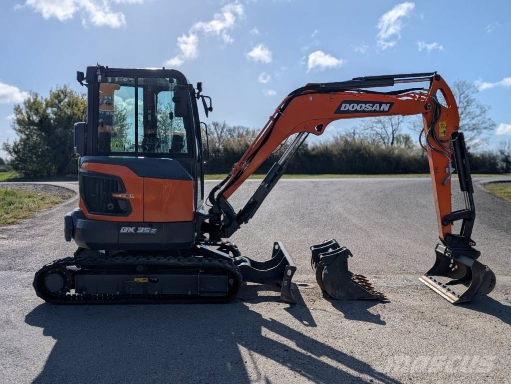 Doosan DX 35 Z Minigraafmachines < 7t