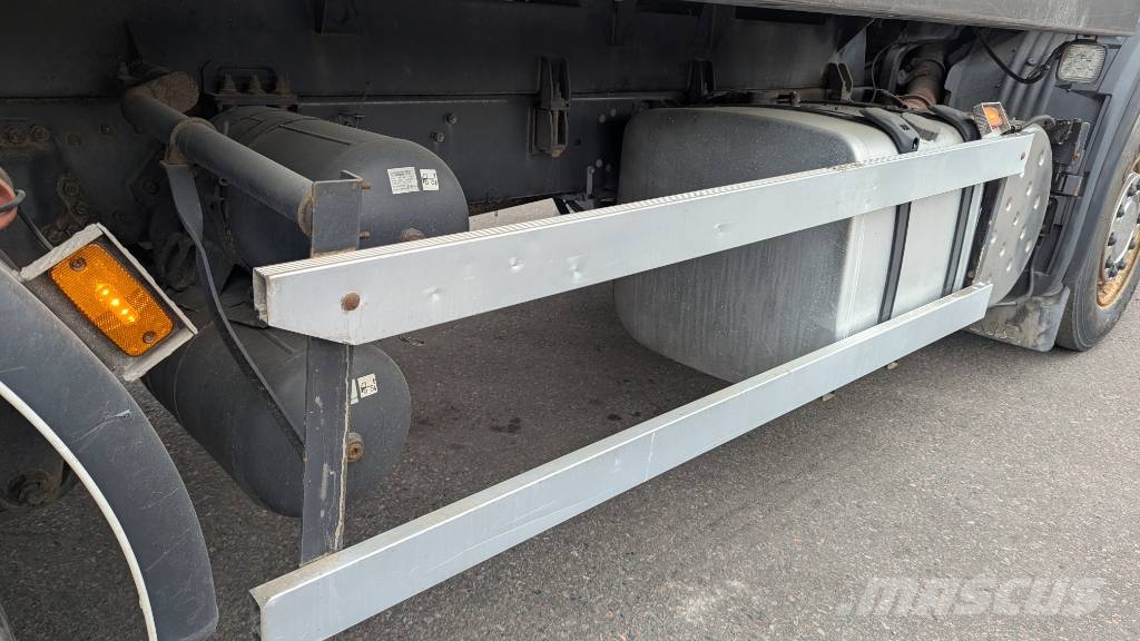 Scania p310DB 6x2 Container trucks