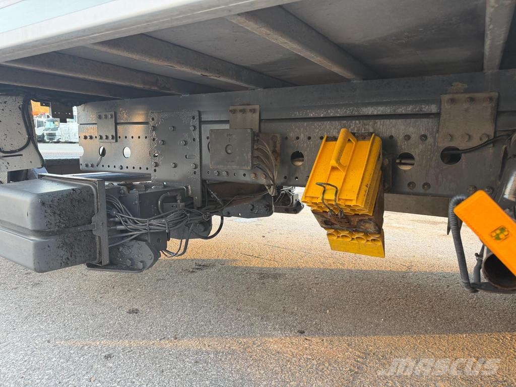 Mercedes-Benz Atego 1524 4x2 LIFT+BOX HEATING Furgoonautod