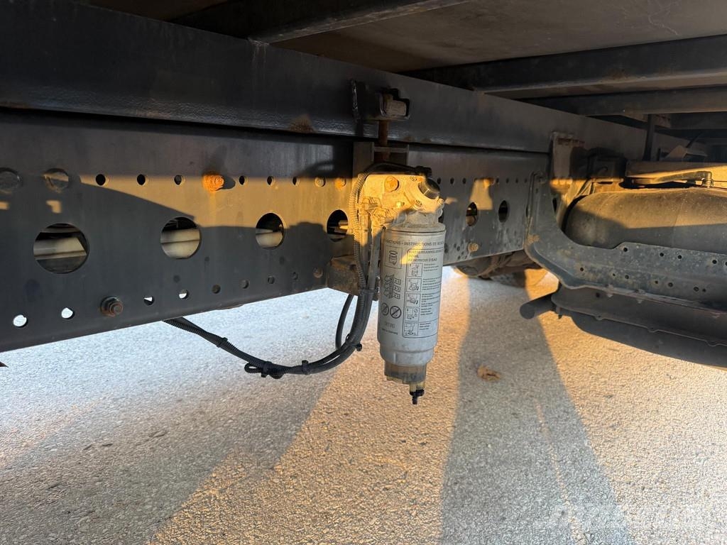 Mercedes-Benz Atego 1524 4x2 LIFT+BOX HEATING Furgoonautod