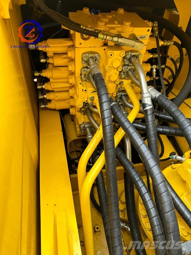 Komatsu PC 240-8/best performance/excellent durability Верижен екскаватор