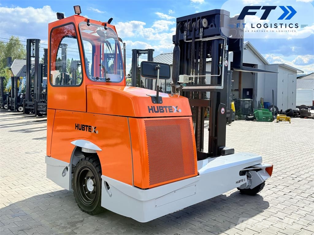 Hubtex DQ45-D | DIESEL | TRIPLEX 5500MM | FORK POSITIONER 全方向リーチ型フォークリフト