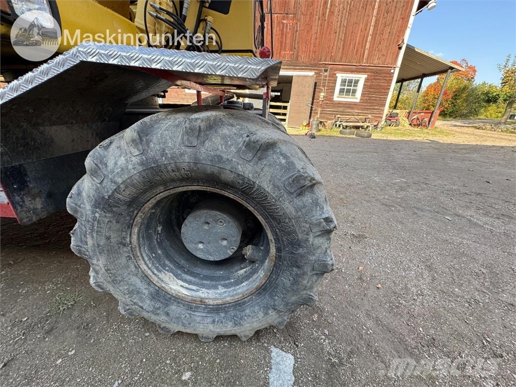 Komatsu PW140 Hjulgrävare