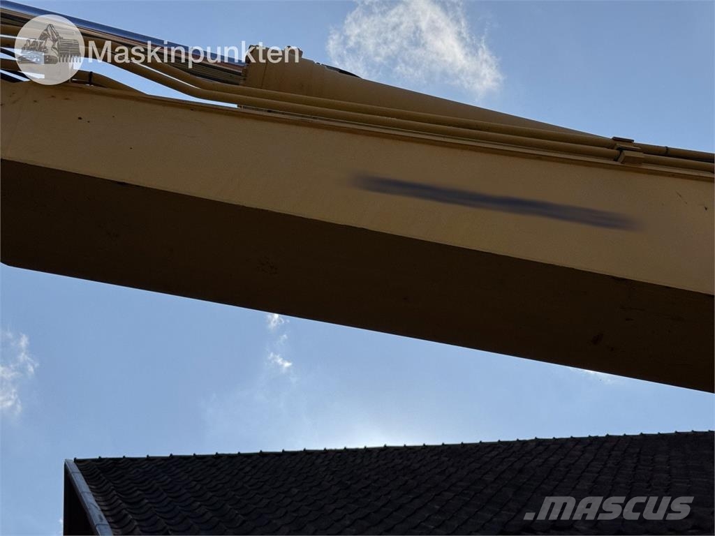 Komatsu PW140 Hjulgrävare