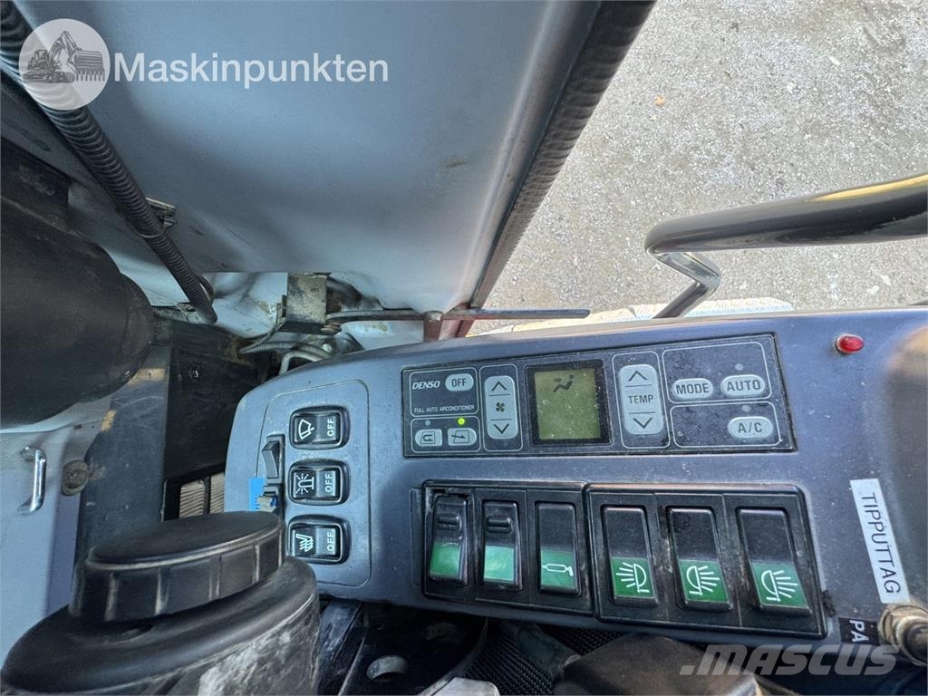 Komatsu PW140 Hjulgrävare