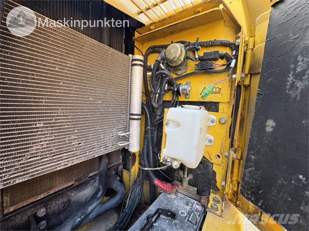 Komatsu PW140 Hjulgrävare