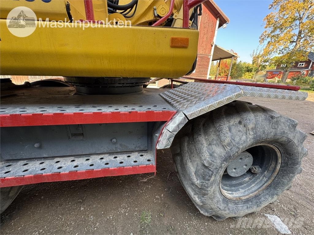 Komatsu PW140 Hjulgrävare