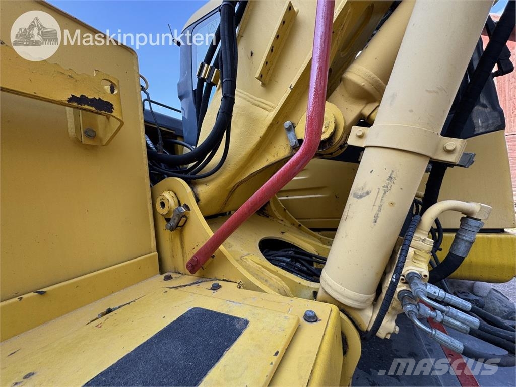 Komatsu PW140 Hjulgrävare