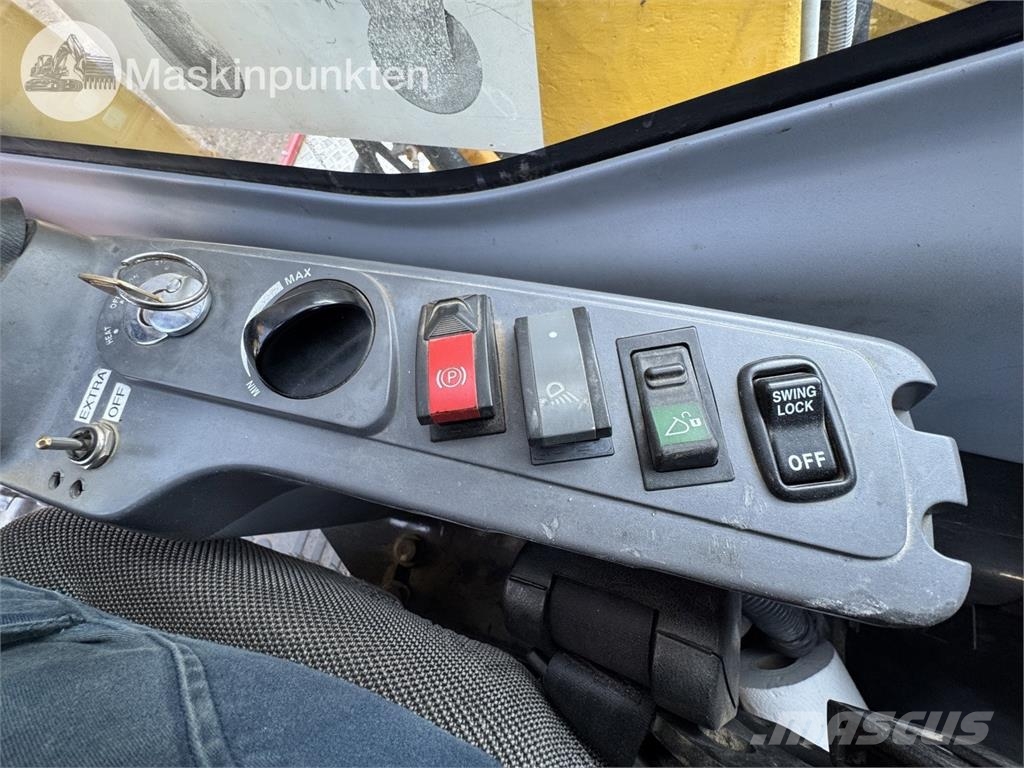 Komatsu PW140 Hjulgrävare