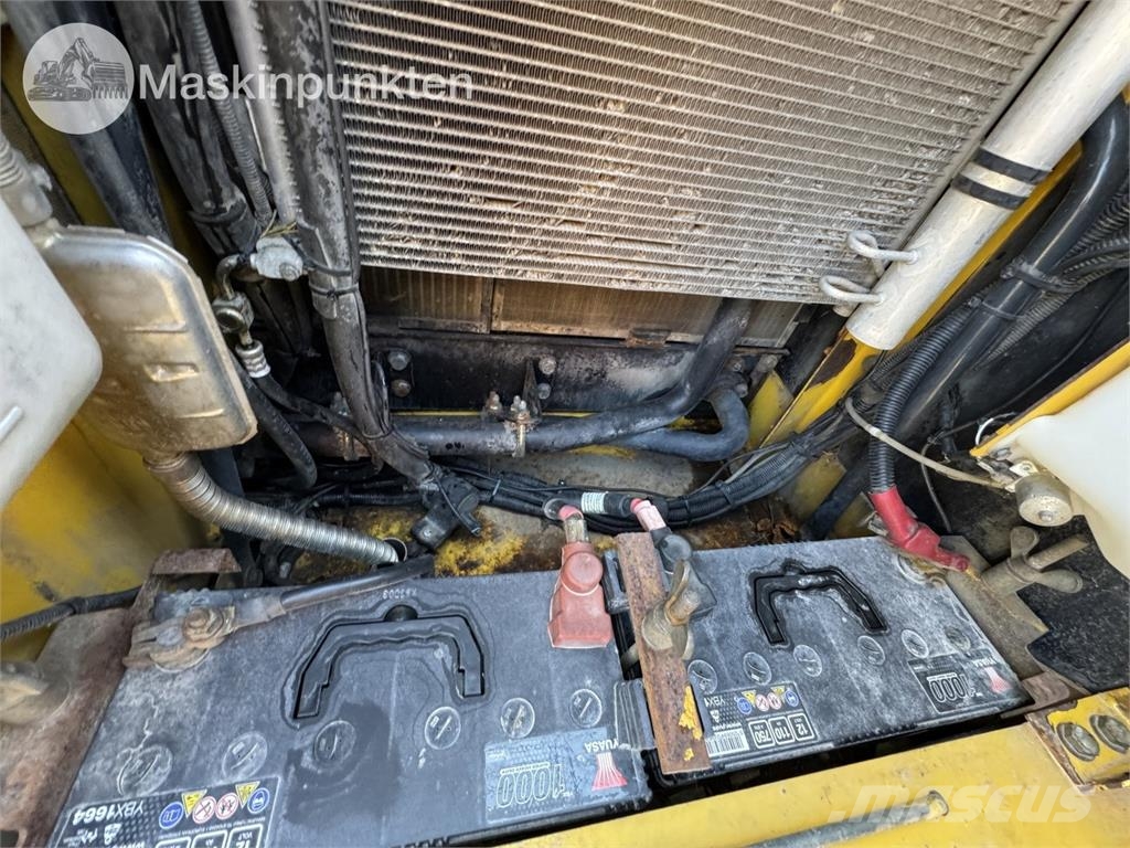 Komatsu PW140 Hjulgrävare
