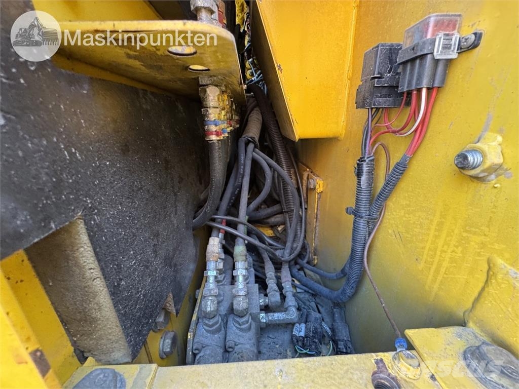 Komatsu PW140 Hjulgrävare