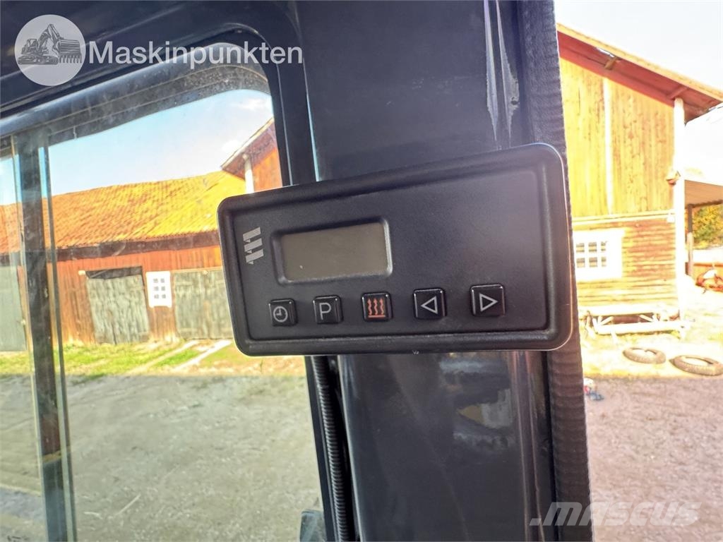 Komatsu PW140 Hjulgrävare