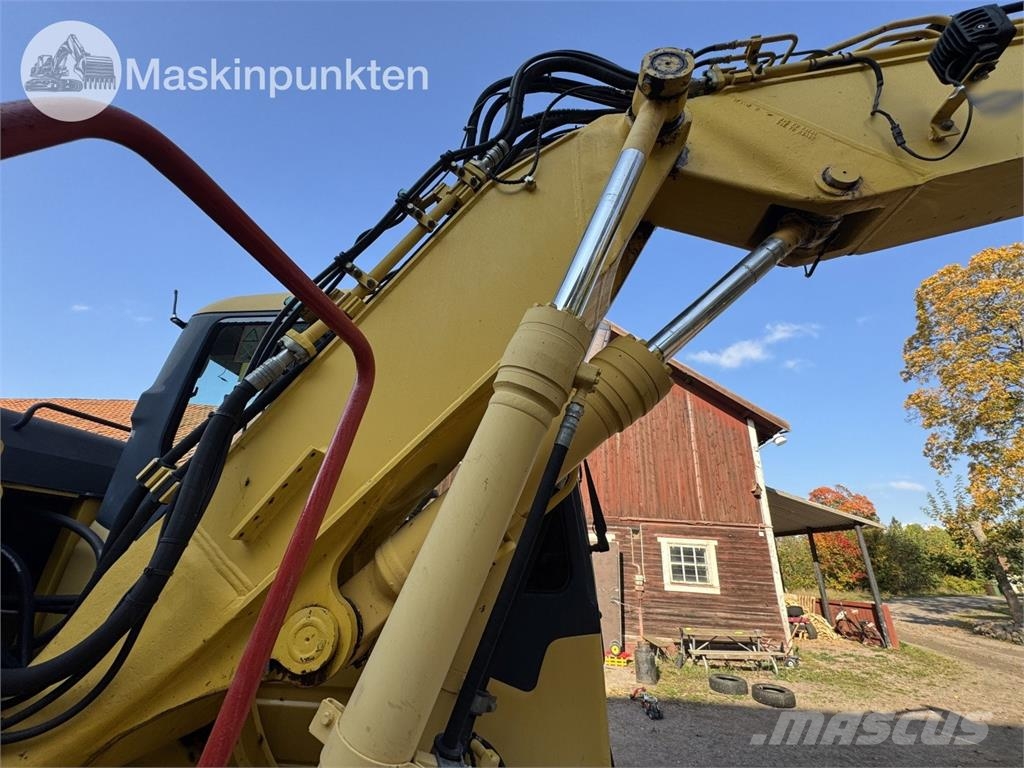 Komatsu PW140 Hjulgrävare