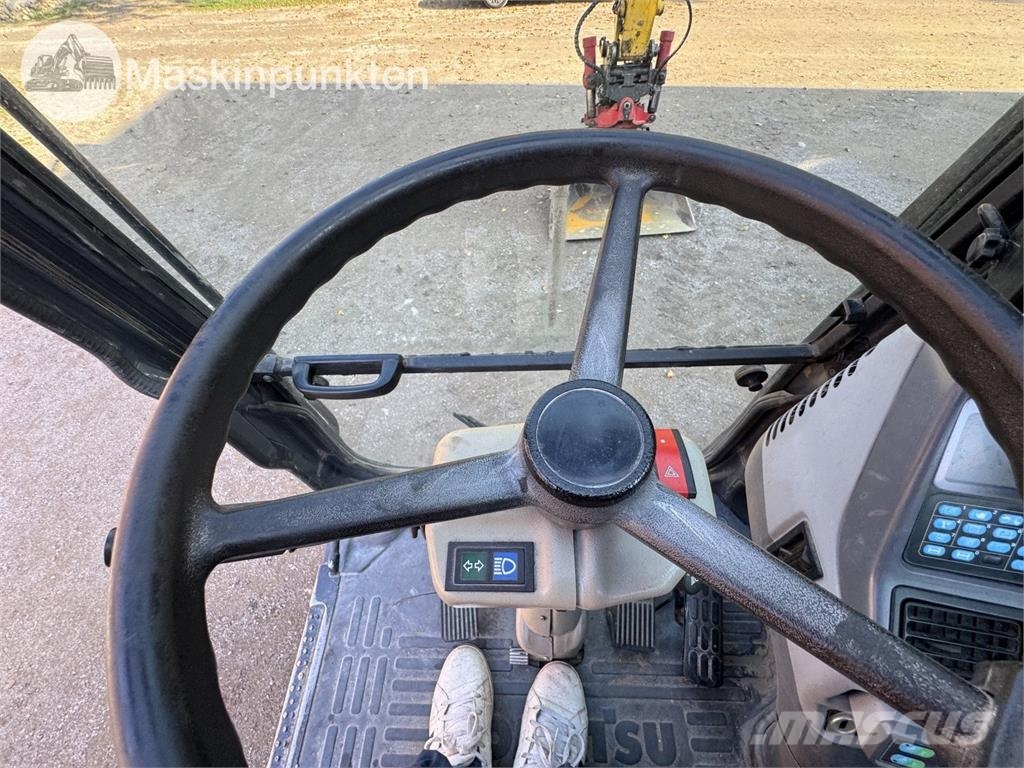 Komatsu PW140 Hjulgrävare
