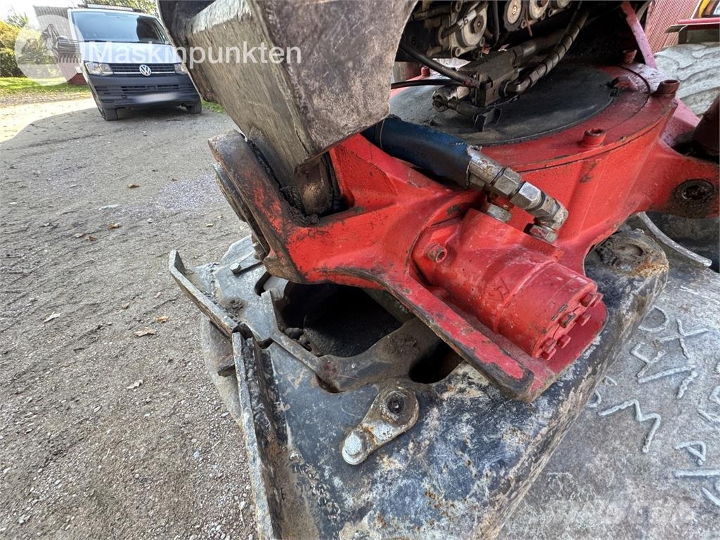 Komatsu PW140 Hjulgrävare