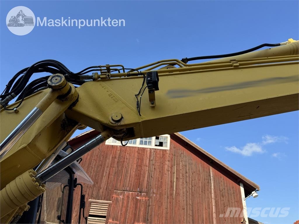 Komatsu PW140 Hjulgrävare