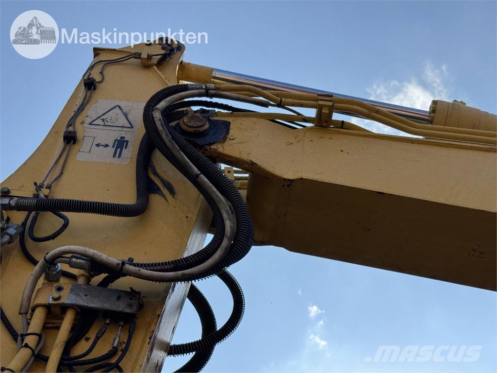 Komatsu PW140 Hjulgrävare