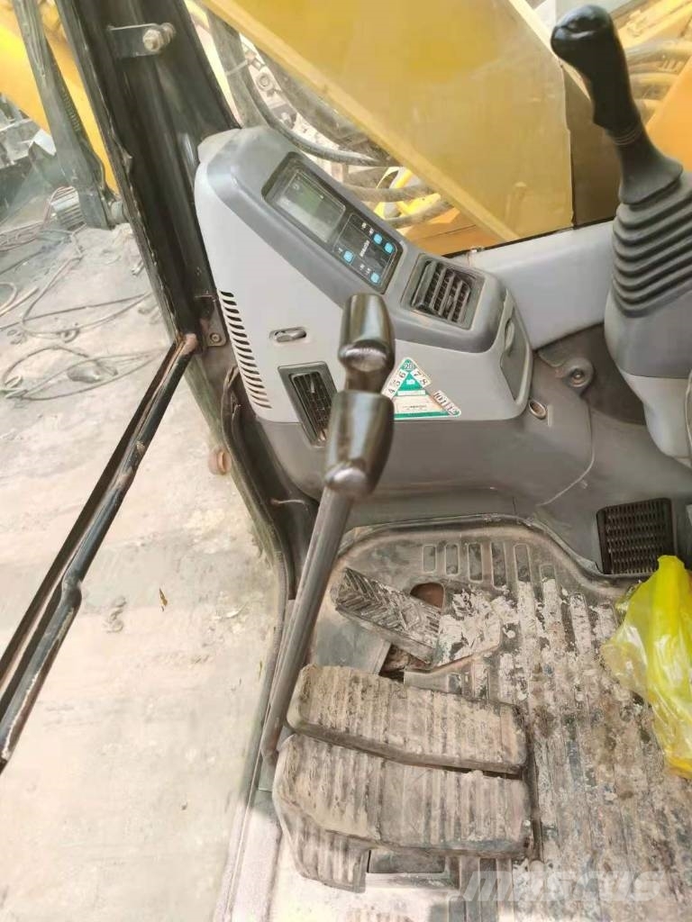 Komatsu PC 78 US-6NO 中型挖掘机