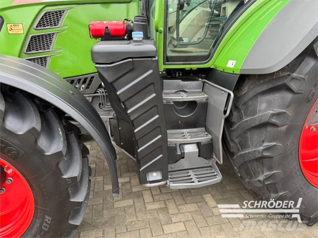 Fendt 724 VARIO S4 PROFI PLUS Трактори