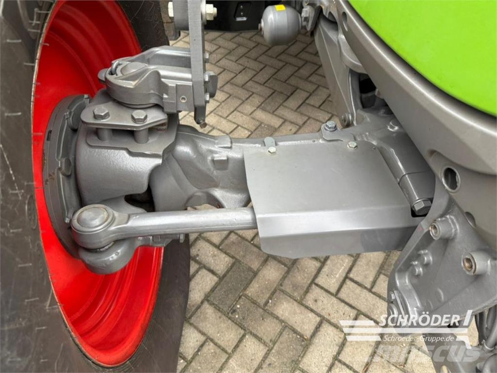 Fendt 724 VARIO S4 PROFI PLUS Трактори