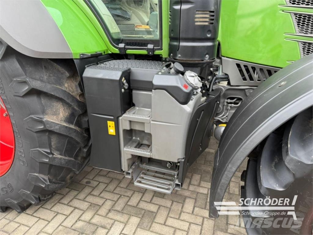 Fendt 724 VARIO S4 PROFI PLUS Трактори