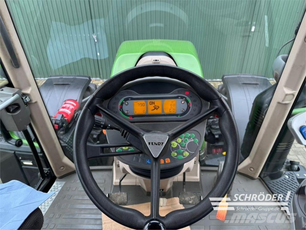 Fendt 724 VARIO S4 PROFI PLUS Трактори