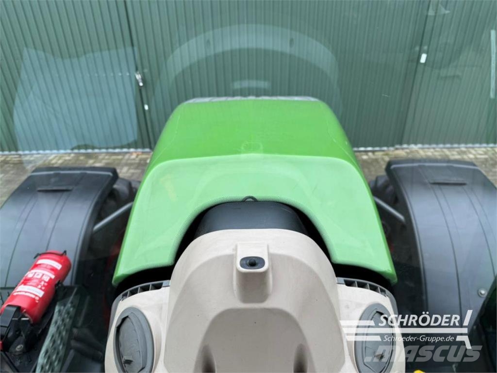 Fendt 724 VARIO S4 PROFI PLUS Трактори