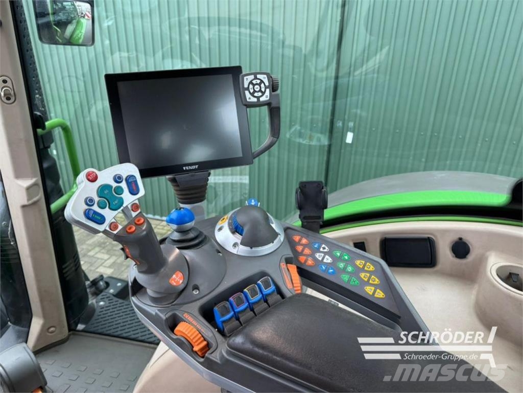 Fendt 724 VARIO S4 PROFI PLUS Трактори