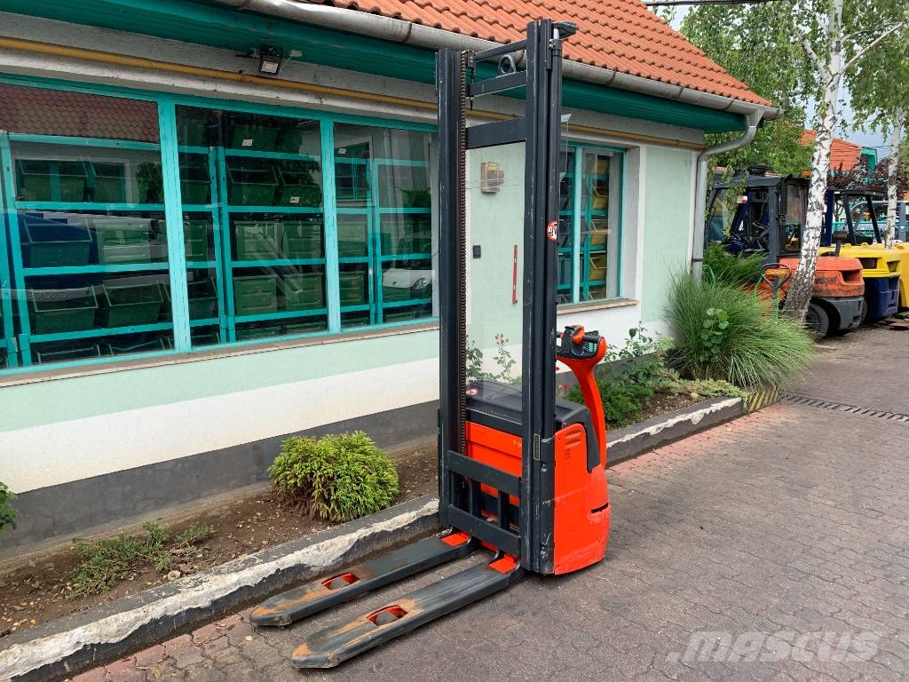 Linde L12 /379/ V-3426 OB Ручные штабелёры