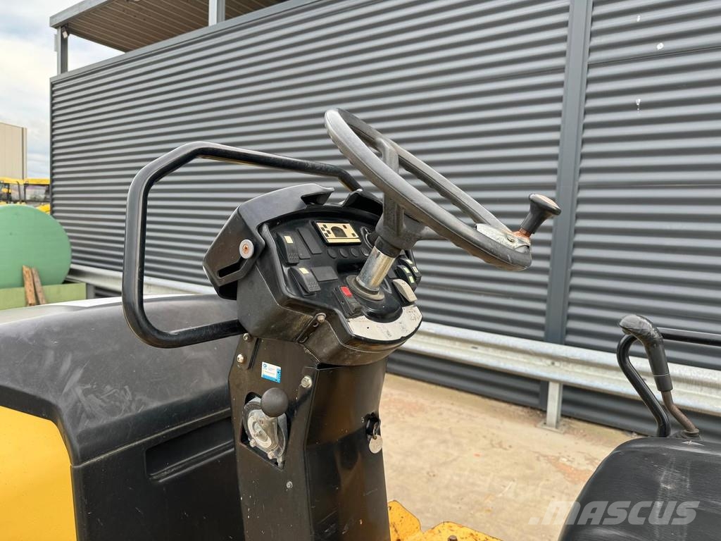 Dynapac CC1100 雙輪滾壓機