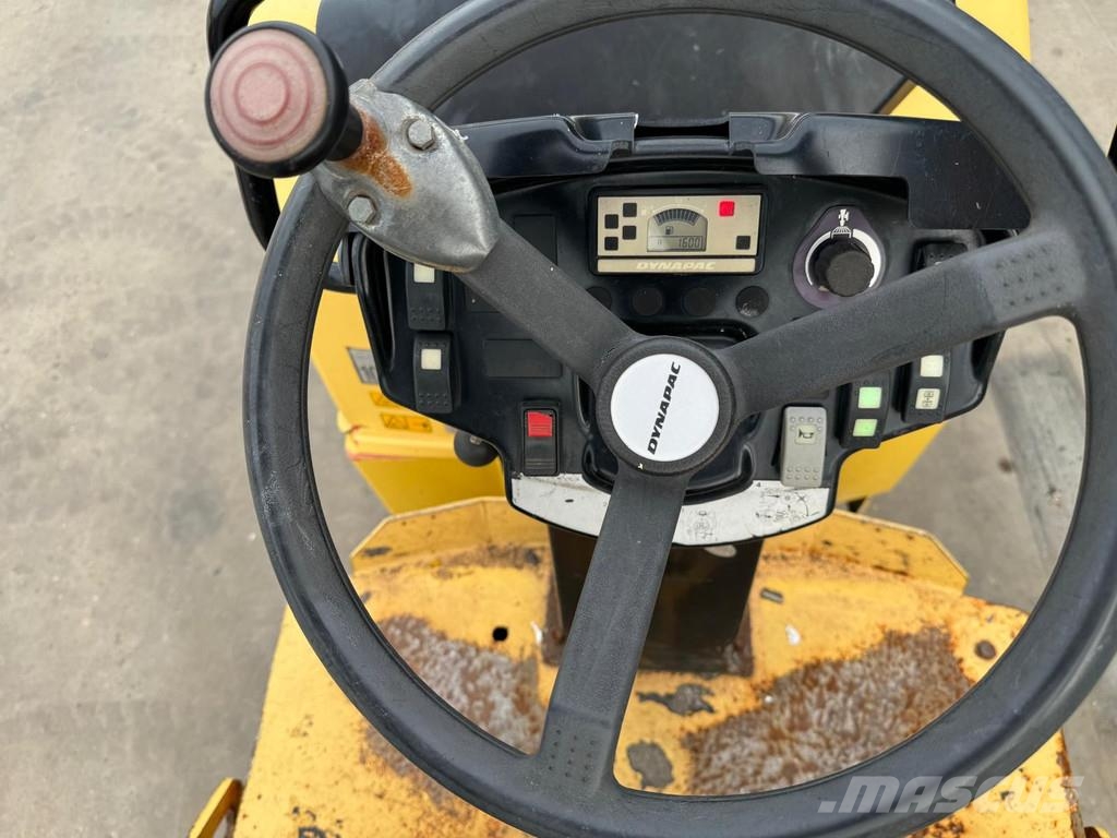 Dynapac CC1100 雙輪滾壓機